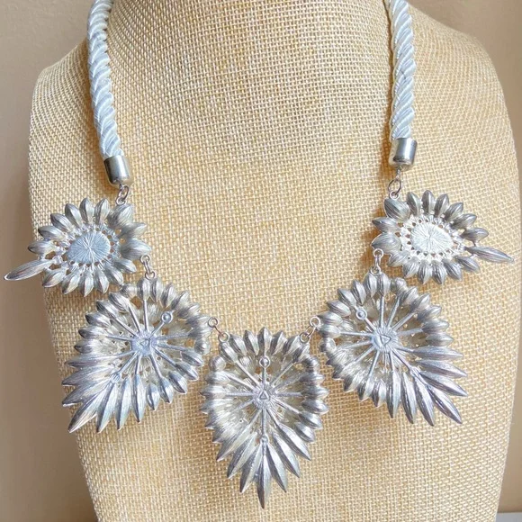 Chunky silvertone statement necklace with clear and gray rhinestone segments - Picture 6 of 9